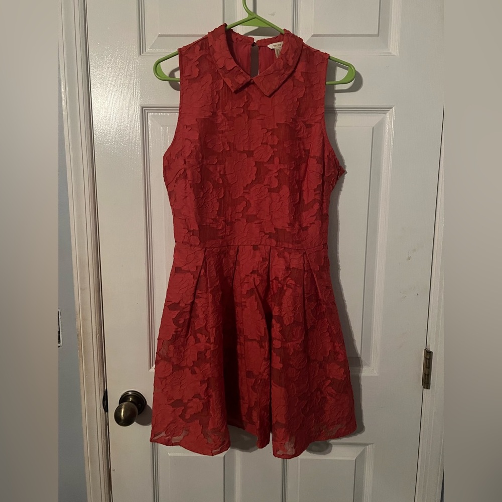 PINK FORVER 21 FLORAL DRESS SIZE M